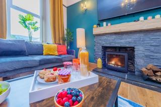 Snowdon House, 8 bedrooms, sleep 16, close to Blackrock Sand - Porthmadog - 1