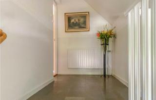 Awesome Apartment In Fårbo With Wifi - Fårbo - 5