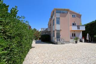 Seaside apartments with a swimming pool Pag - 6412 - Pag - 8