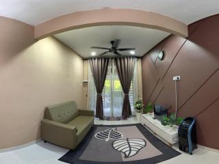 Naufa Homestay 2 3R3B Machang - Machang - 0