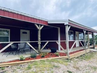 The Presidential Barndominium in the Stable at Bear Mountain - Eureka Springs - 3