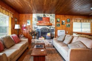 River Ridge Bandera Cabin - Bandera - 7