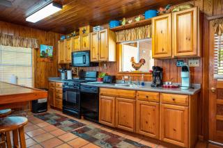 River Ridge Bandera Cabin - Bandera - 5