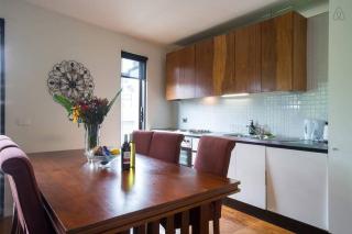 Melb cbd studios- Skyline or Zen garden - 2