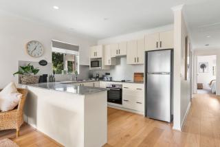 Sandy Days - Mollymook - 7