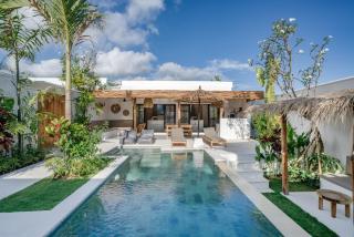 Villa Ruta II - Walk to Nyanyi Beach from this Sumptuous 2BR Private Luxury Villa - Tanah Lot - 0