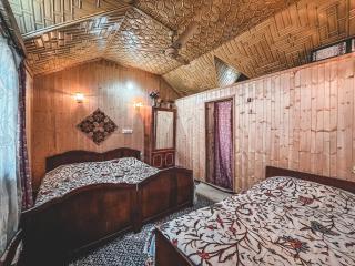 Golden Hopes Group of Houseboats - Srinagar - 1