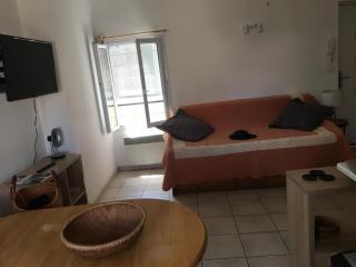 Studio sur les toits du vieux Nîmes... - Nimes - 9