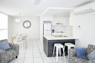 Beachfront Choices Choices Choices - Alexandra Headland - 3