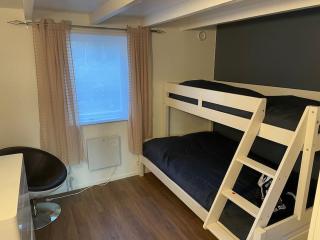 Nyrenoverat strandnära med fantastisk utsikt - 6