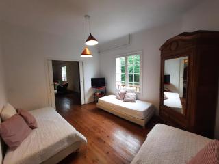 Maison calme avec grand extérieur, proche centre et océan, idéale famille/amis - FR-1-239-860 - Anglet - 1