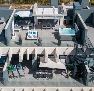 Oasis 325 New Luxury Penthouse with amazing sea view and private jacuzzi - Estepona - 0