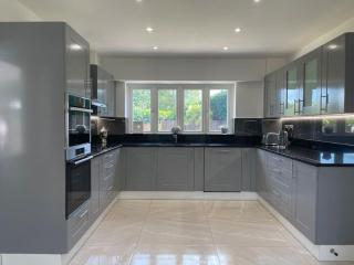 Large Countryside House Swim Pool Jacuzzi Sleeps 10 guest - 2