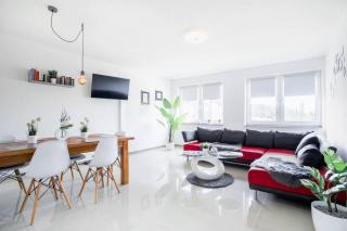 Top Ausstattung Netflix WLAN Landschaftspark - 0