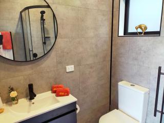 Secluded, private rural retreat mins from Warkworth -"Avondale" Minihouse - 6