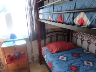 West Coast Surf Hostel - 9