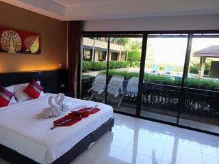 Naiyang Beach Hotel SHA Plus - Strand Nai Yang - 8