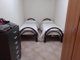 2 Bedroom, 1 Bath apartment near the sea - 6