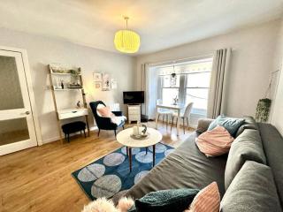 City Centre Hidden Hideout for 2 - 9