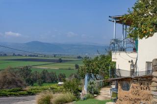 פשוט מים. יחידה קסומה עם נוף מרהיב ובריכה מחוממת - 1