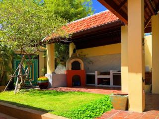 4 Bed Villa Private Pool and BBQ Jomtien Beach - 1