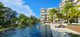 By The Sea Beach Luxury Resort - Batu Ferringhi - Batu Ferringhi - 0