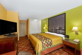 Super 8 by Wyndham Lake of the Ozarks - Eldon - 7