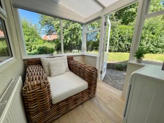 Railway Cottage - Pet friendly with parking - Ripon - 1