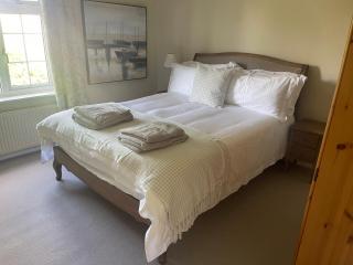 Railway Cottage - Pet friendly with parking - Ripon - 0