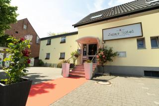 Jupa's Hotel - Düsseldorf - 9
