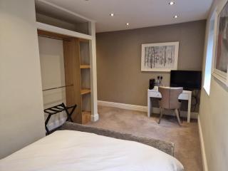 The George Wright Boutique Hotel, Bar & Restaurant - Rotherham - 1