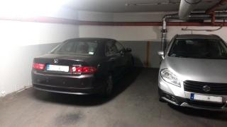 Merry&Car - HUGE BALCONY + Living Room + 2BR - 1
