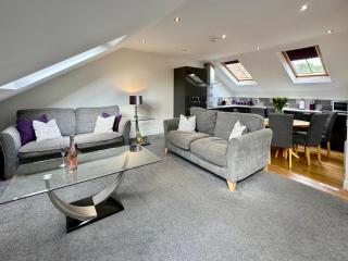 7 Bluebridge Court with Free Parking - York - 0