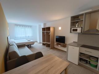 Apartamentos Turísticos Pontepedriña by Bossh! Hotels - Santiago di Compostela - 4