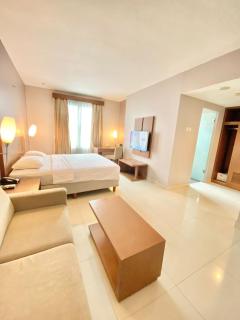 Triniti Hotel Jakarta - Jakarta - 1