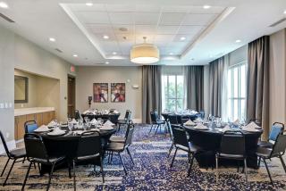 Hilton Garden Inn Biloxi - Biloxi - 4