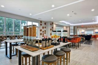 Hilton Garden Inn Biloxi - Biloxi - 1