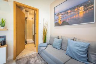 Velvet Vista Apartment - Budapest - 8