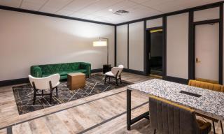 DoubleTree by Hilton Newark Penn Station, NJ - Newark - 4