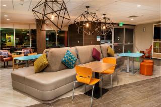 Home2 Suites Bakersfield - Bakersfield - 6