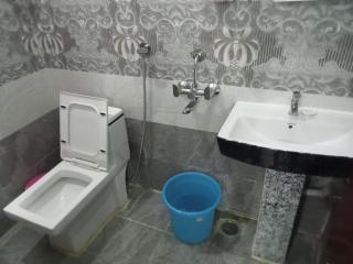 Comfort Abode Homestay - 1