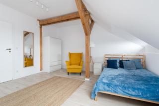 Spacious 3city Apartment with Four Bedrooms and Desk in Gdynia by Noclegi Renters - Gdynia - 0