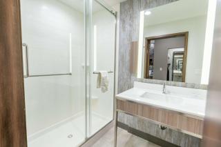 Hilton Garden Inn Wichita Downtown, Ks - 2