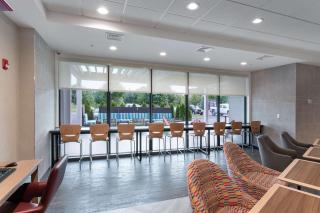 Home2 Suites By Hilton Raynham Taunton - 1