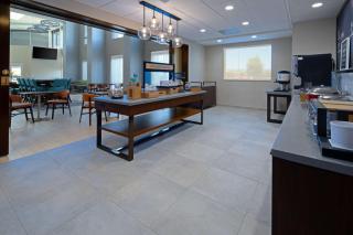 Hampton Inn & Suites Gilroy, Ca - Gilroy - 3