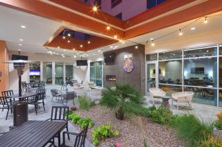 Hilton Garden Inn Chandler Downtown - Chandler - 8