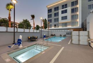 Homewood Suites By Hilton Irvine Spectrum Lake Forest - Lake Forest - 1