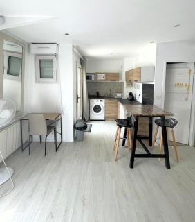 L ESCALE entre DISNEY et PARIS - 7