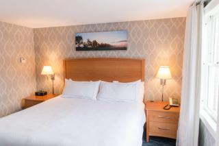 Capitol Plaza Hotel Montpelier Tapestry Collection by Hilton - Montpelier - 2