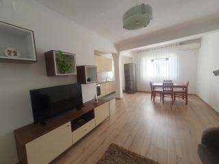 Apartment in the heart of Tirana , Bllok - Tirana - 7